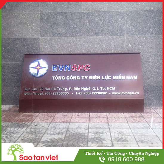chữ inox lắp trên mặt đá điện lực