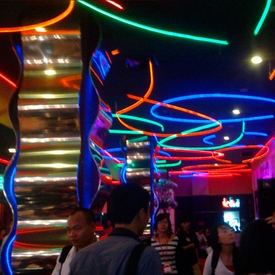 Trang Trí Bar - Vũ Trường Với Neon Sign